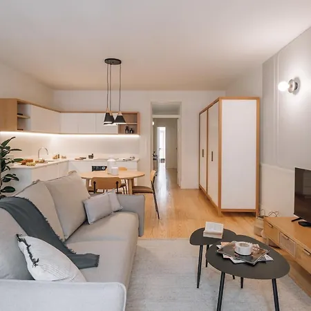 Algarve - 2 Bedrooms In Santos