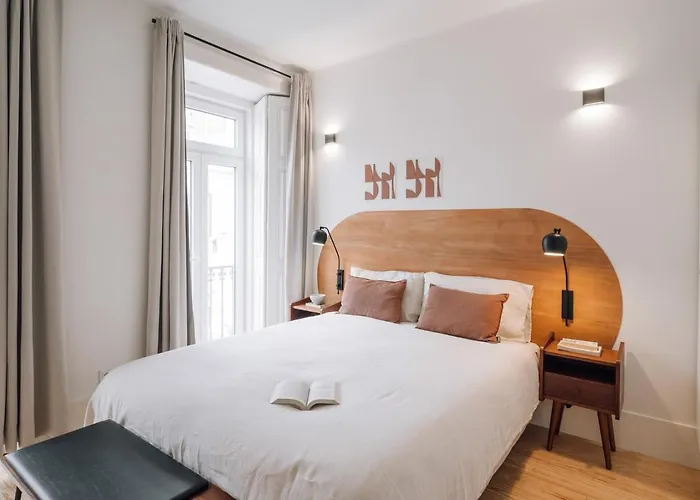 Algarve - 2 Bedrooms In Santos Lizbona