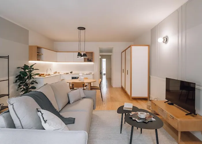 Algarve - 2 Bedrooms In Santos